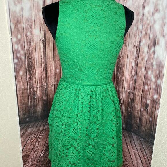 Max Studio Green lace dress - small - Picture 5 of 5